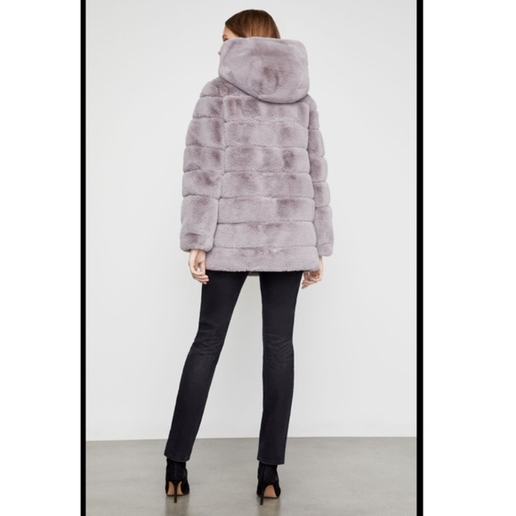 BCBG Felicia Faux Fur Hooded Coat SUPER SOFT Shiny - Picture 3 of 7